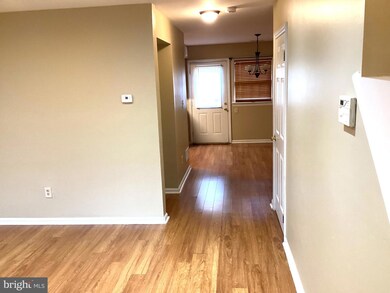 104 Benson Ct, Camden, NJ 08103 - photo 4