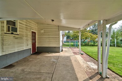 312 Lippincott Ave, Riverside, NJ 08075 - photo 2