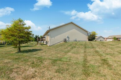 2088 Briarbend Ct, Maryville, IL 62062 - photo 2