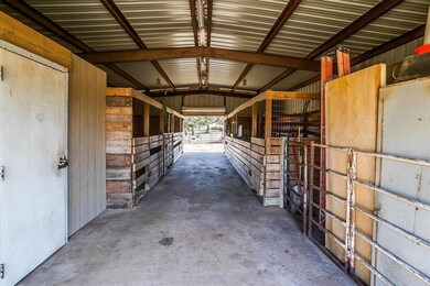 160 Meadow Brook Ct, Springtown, TX 76082 - photo 6