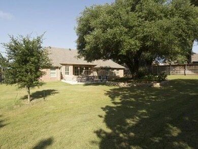 4403 Twin Oak Ct, Granbury, TX 76049 - photo 4