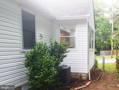 4311 Glenarm Ave, Baltimore, MD 21206 - photo 6