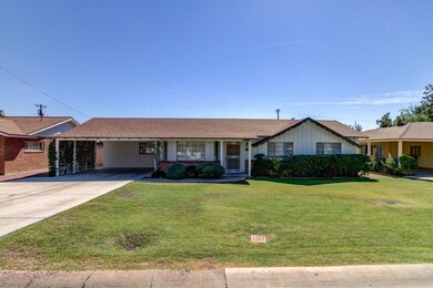 GREAT CURB APPEAL