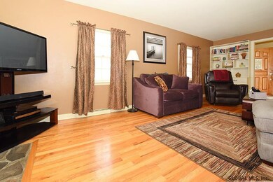 720 St Davids Ln, Schenectady, NY 12309 - photo 7