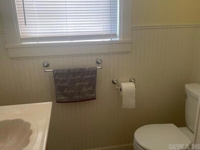 508 W 11th St, Stuttgart, AR 72160 - photo 6