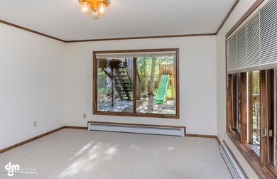 13410 Windrush Circle-large-004-Sitting