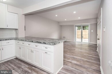 175 Via Cascata Dr, Clementon, NJ 08021 - photo 3