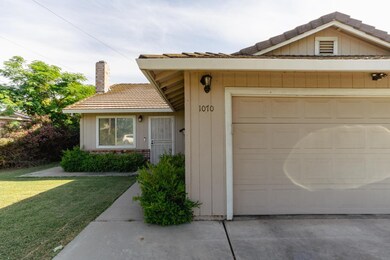 1070 E 23rd St, Merced, CA 95340 - photo 3