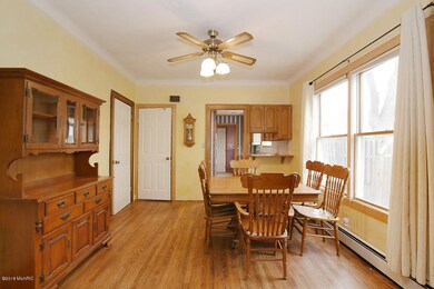 471 Knapp St NE, Grand Rapids, MI 49505 - photo 2