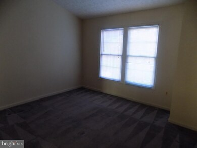 8610 Pine Meadows Dr, Odenton, MD 21113 - photo 6