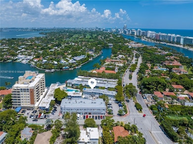 4710 Pine Tree Dr unit 26, Miami Beach, FL 33140 - photo 4