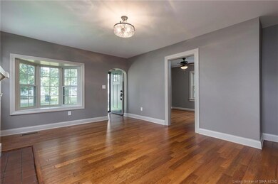 1662 Silver Creek Dr, New Albany, IN 47150 - photo 4