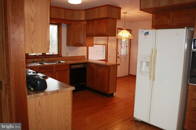 9531 Foxville Rd, Warrenton, VA 20186 - photo 6