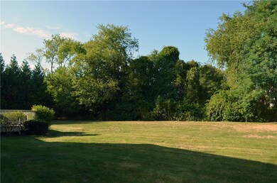 172 Meadow Ln, Middletown, RI 02842 - photo 5