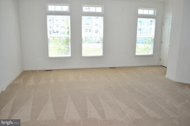 2212 Merseyside Dr unit 73, Woodbridge, VA 22191 - photo 4