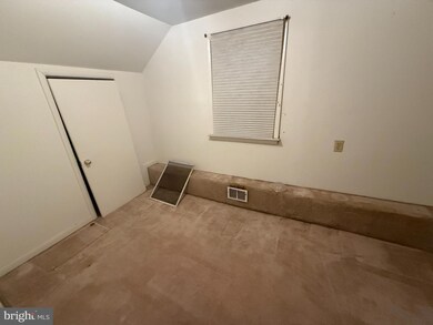 2704 Bayonne Ave, Baltimore, MD 21214 - photo 7