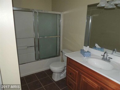 14011 Grumble Jones Ct, Centreville, VA 20121 - photo 5