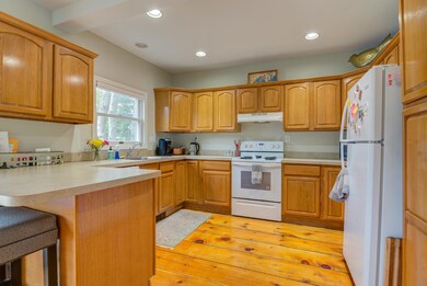 46 Elizabeth Taylor Ln, South Portland, ME 04106 - photo 5