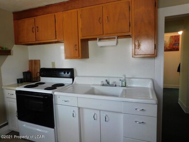 101 Shaver Ave, Shavertown, PA 18708 - photo 4