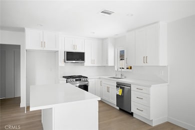 708 E Magnolia Blvd unit D, Burbank, CA 91501 - photo 6