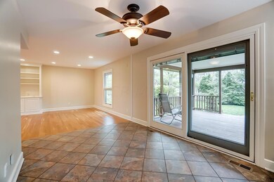 Access to Back Porch/Yard