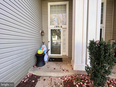 19916 Gateshead Cir, Germantown, MD 20876 - photo 5