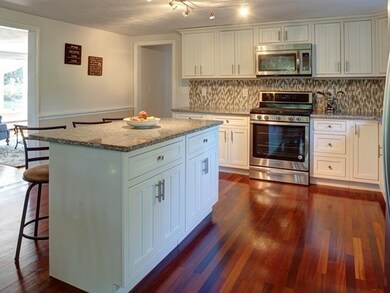 291 Picnic St, Boxborough, MA 01719 - photo 5