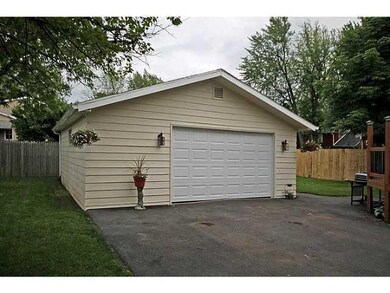 Parking Lot/Garage