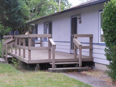 327 SW K St, Grants Pass, OR 97526 - photo 4