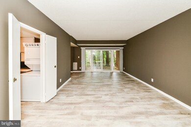 11809 Breton Ct unit 1, Reston, VA 20191 - photo 5