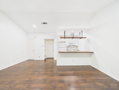 1305 Hollow Creek Dr unit 3, Austin, TX 78704 - photo 5