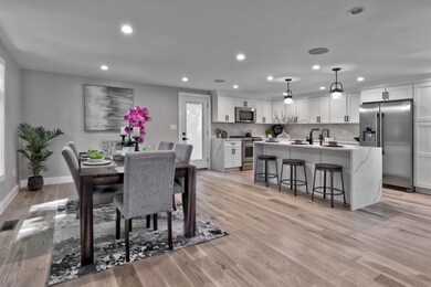 9 Bartley St unit 2, Wakefield, MA 01880 - photo 3