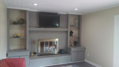 Family room w/ fireplace