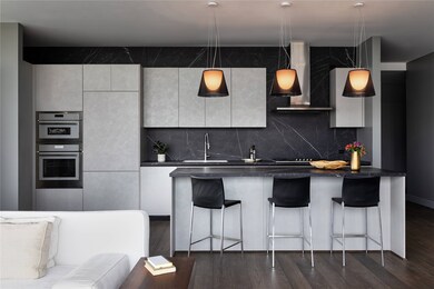The kitchen features include stainless steel Therm
