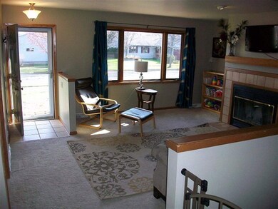 106 Village View Ct, Oregon, WI 53575 - photo 5