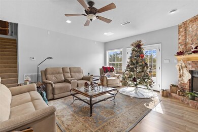 162 Acorn Hill Dr, Huntsville, TX 77320 - photo 6