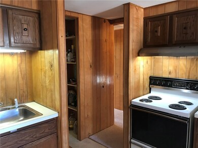 10 Snells Ct, West Warwick, RI 02893 - photo 2