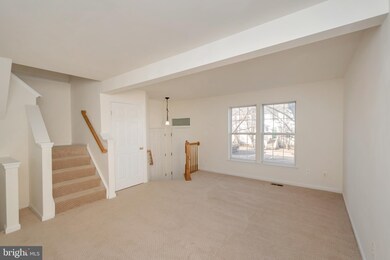 10333 Butternut Cir, Manassas, VA 20110 - photo 7