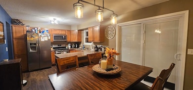 406 Twin View Dr, Decorah, IA 52101 - photo 7