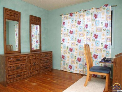 1701 SW 66th St, Topeka, KS 66619 - photo 7