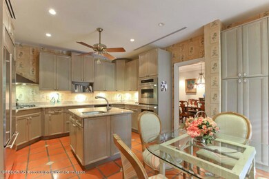 7 Kitchen