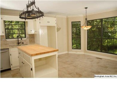 Eat-in-Kitchen