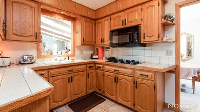 1909 Catherine Dr 16.9-19