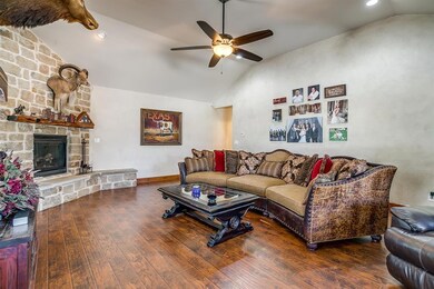 251 Gilliland Rd, Springtown, TX 76082 - photo 5