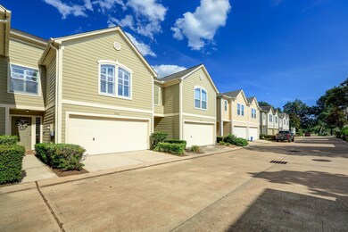 1738 Redwing Ridge Dr, Houston, TX 77009 - photo 2