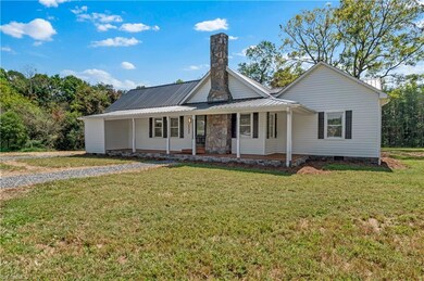 1332 Union Cross Church Rd, Yadkinville, NC 27055 - photo 3