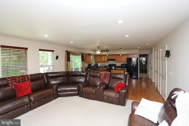 4630 Beechwood Rd, Ellicott City, MD 21043 - photo 5