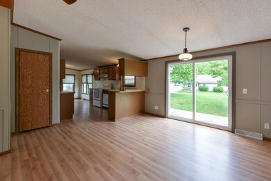 Kitchen/Dining