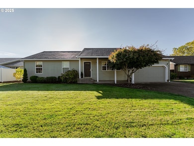 1204 E Second Ave, Sutherlin, OR 97479 - photo 3