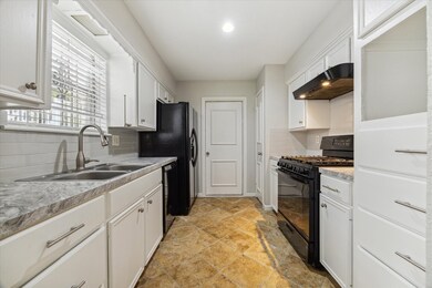 2110 Winter Bay Ln, Houston, TX 77088 - photo 7